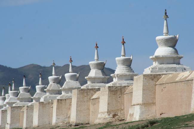 Stupas_de_Karakorum[1]