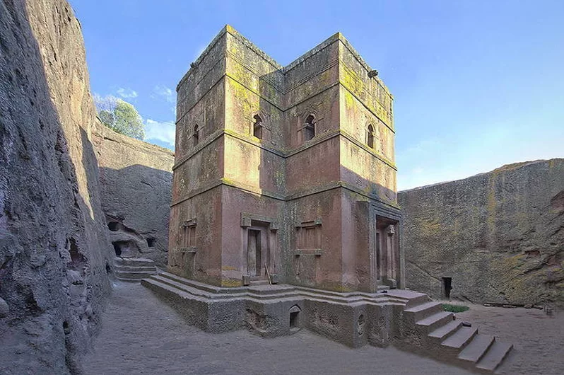Храм Георгия Победоносца в Лалибэле Эфиопия